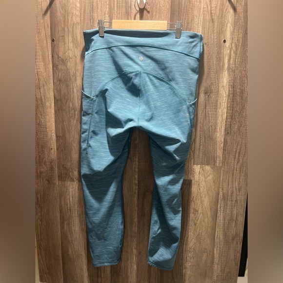 Lululemon Power Thru High-Rise Tight 25"
Heathered Capture Blue Sz women’s 12 - Picture 6 of 10